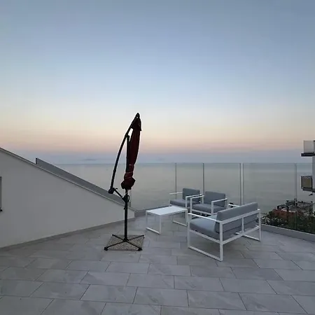 Chez Moira With Seaview Ravello
